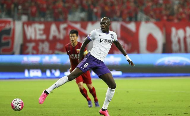 博鱼体育官方网站-中超弃将迪亚涅加盟西布朗 离泰达后还夺土超金靴